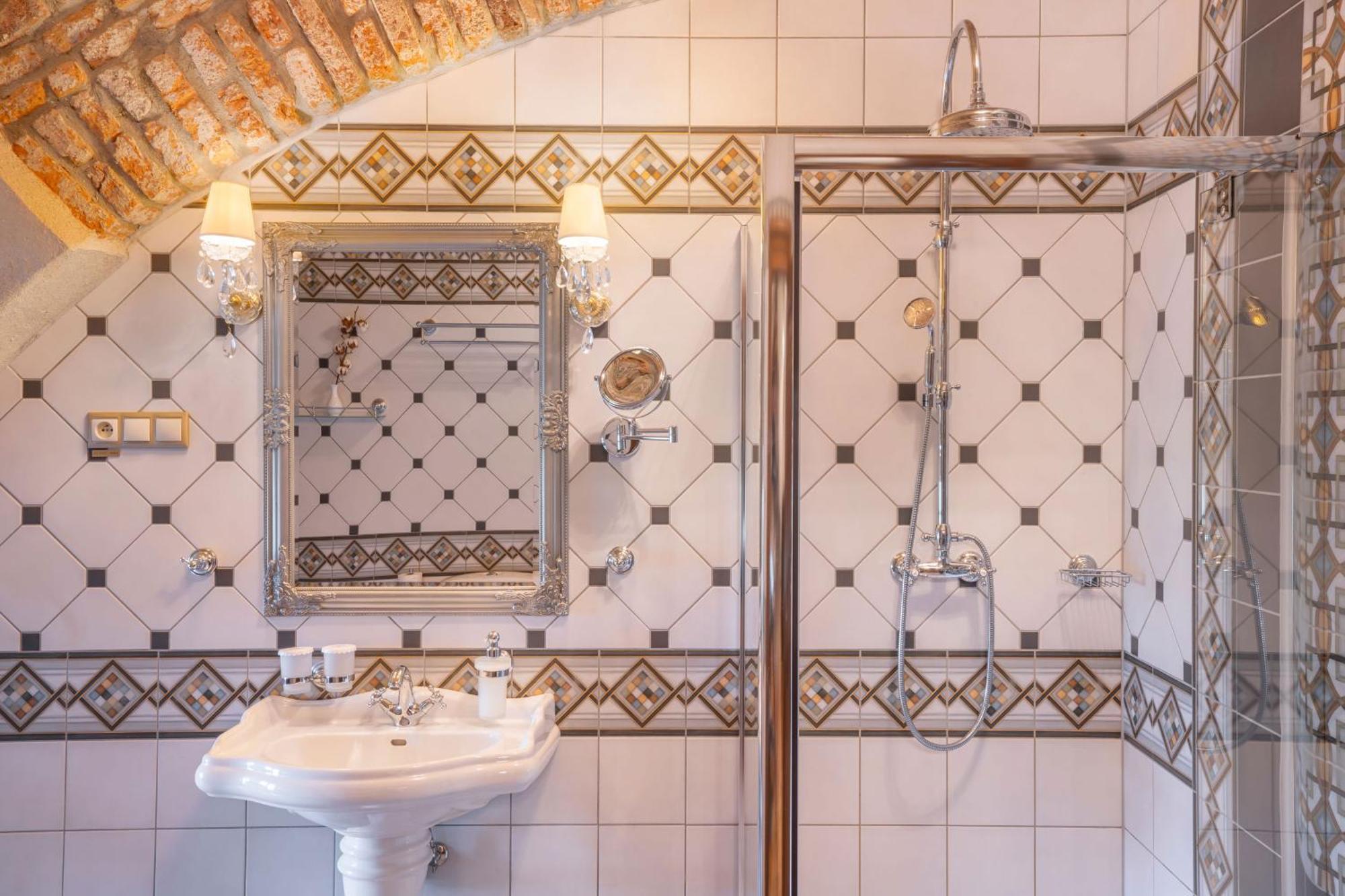 Galicia Nueva, Castle Hotel Lučenec 외부 사진
